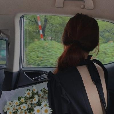 某天后之女晒豪宅名表，工作室声明未澄清，深夜引热议